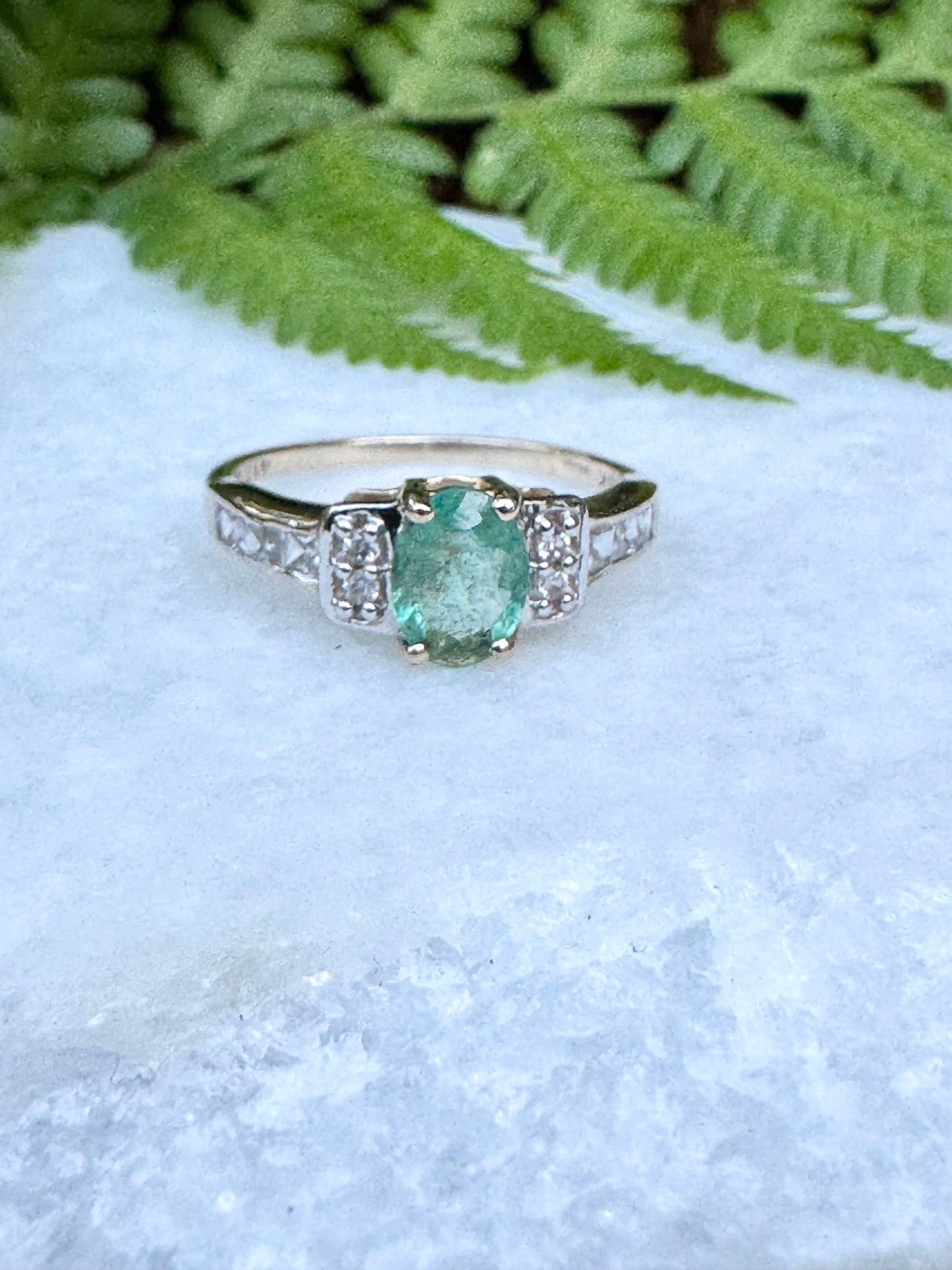 Vintage 10ct gold emerald dress ring UK size L 1/2