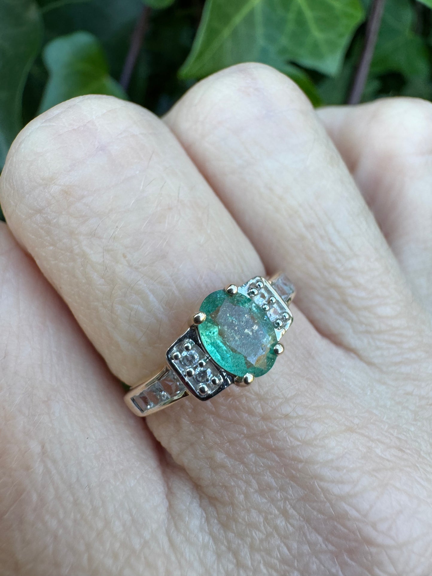 Vintage 10ct gold emerald dress ring UK size L 1/2