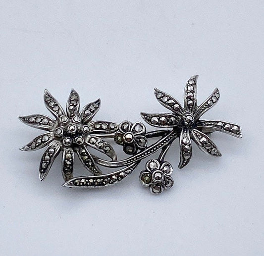 Vintage 800 silver marcasite floral brooch