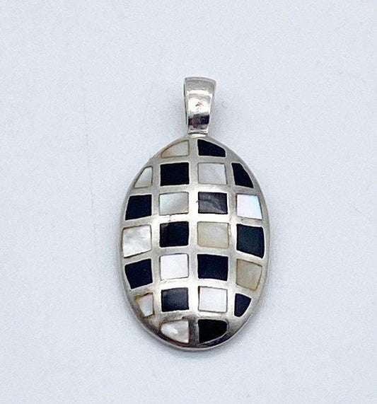 Sterling silver 925 pendant with mother of pearl and black onyx, oval pendant, geometric pendant