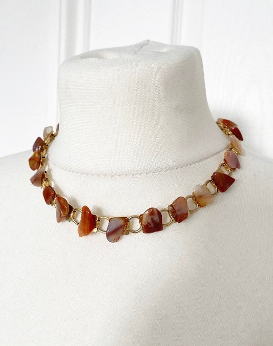 Vintage agate necklace, short agate necklace