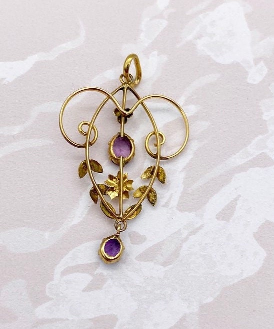 Antique pendant 9ct gold amethyst lavalier pendant