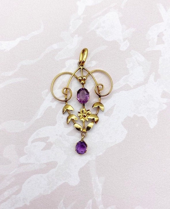 Antique pendant 9ct gold amethyst lavalier pendant