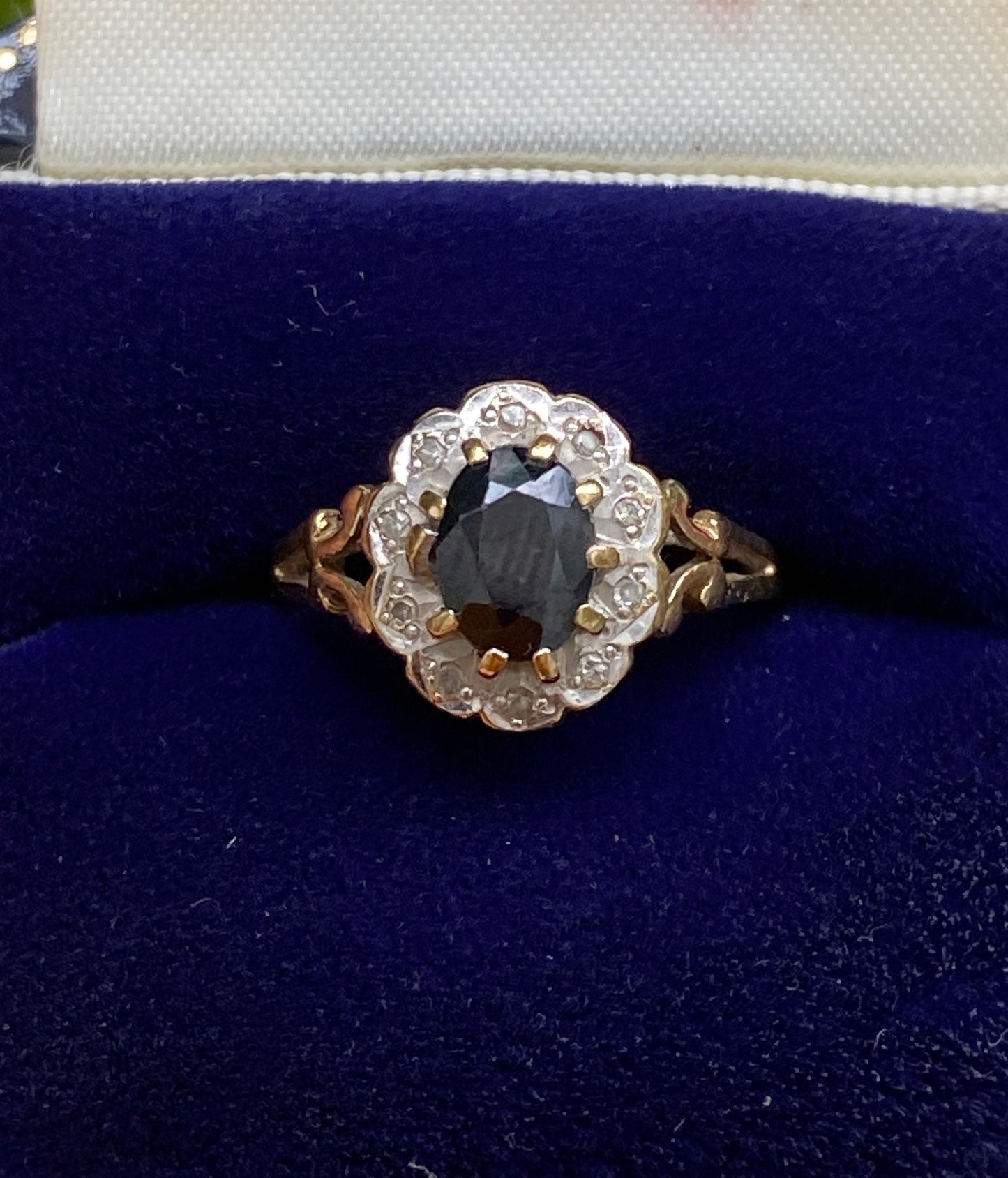 Art Deco 9ct gold sapphire and diamond ring size M 6.25