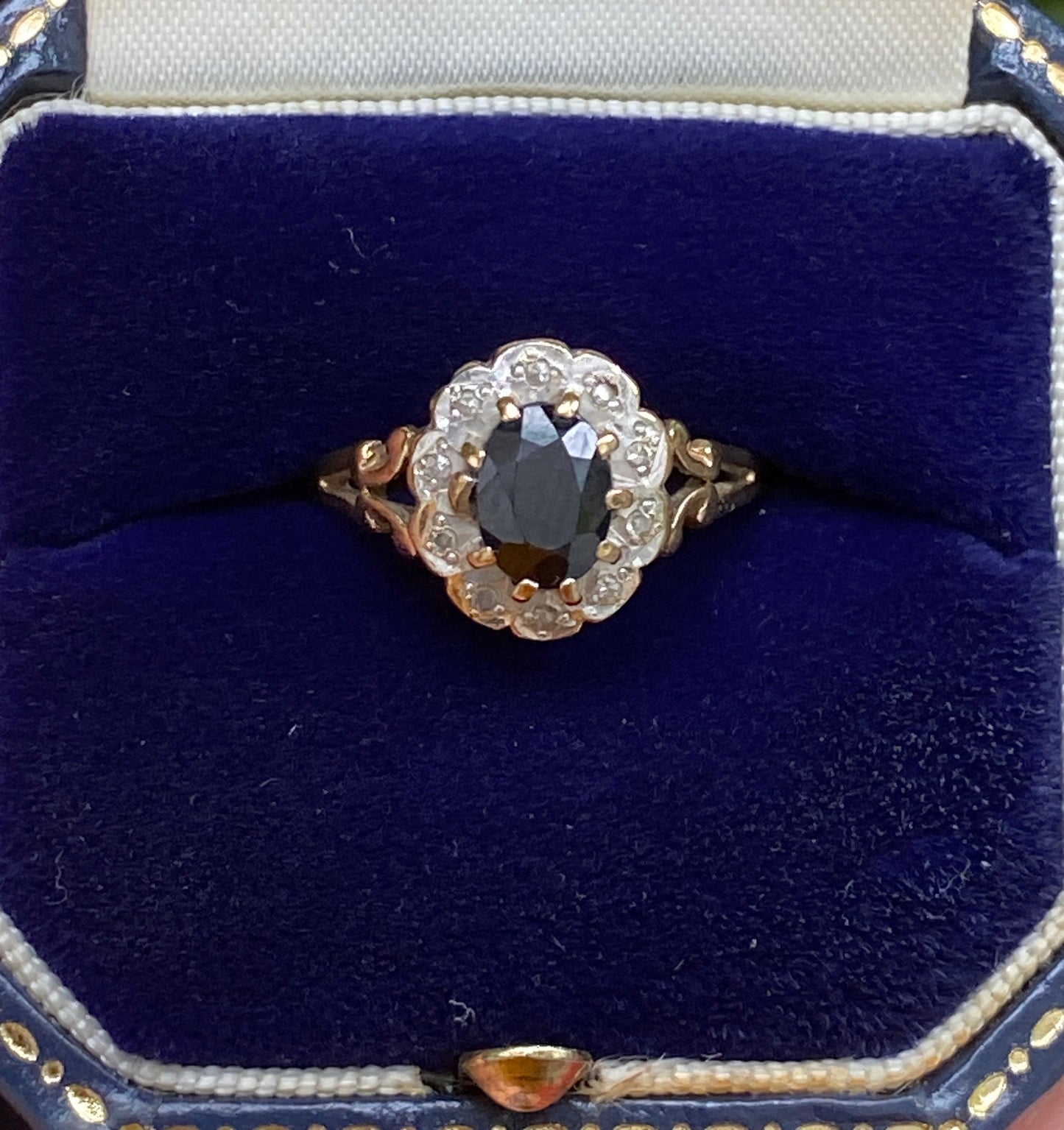 Art Deco 9ct gold sapphire and diamond ring size M 6.25