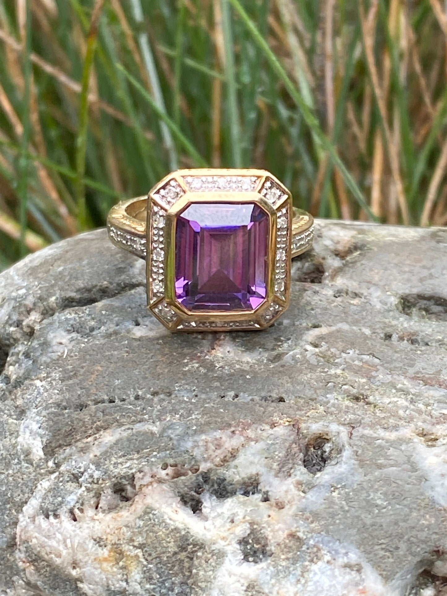 9ct gold amethyst and diamonds dress ring size J 1/2 , 5.25